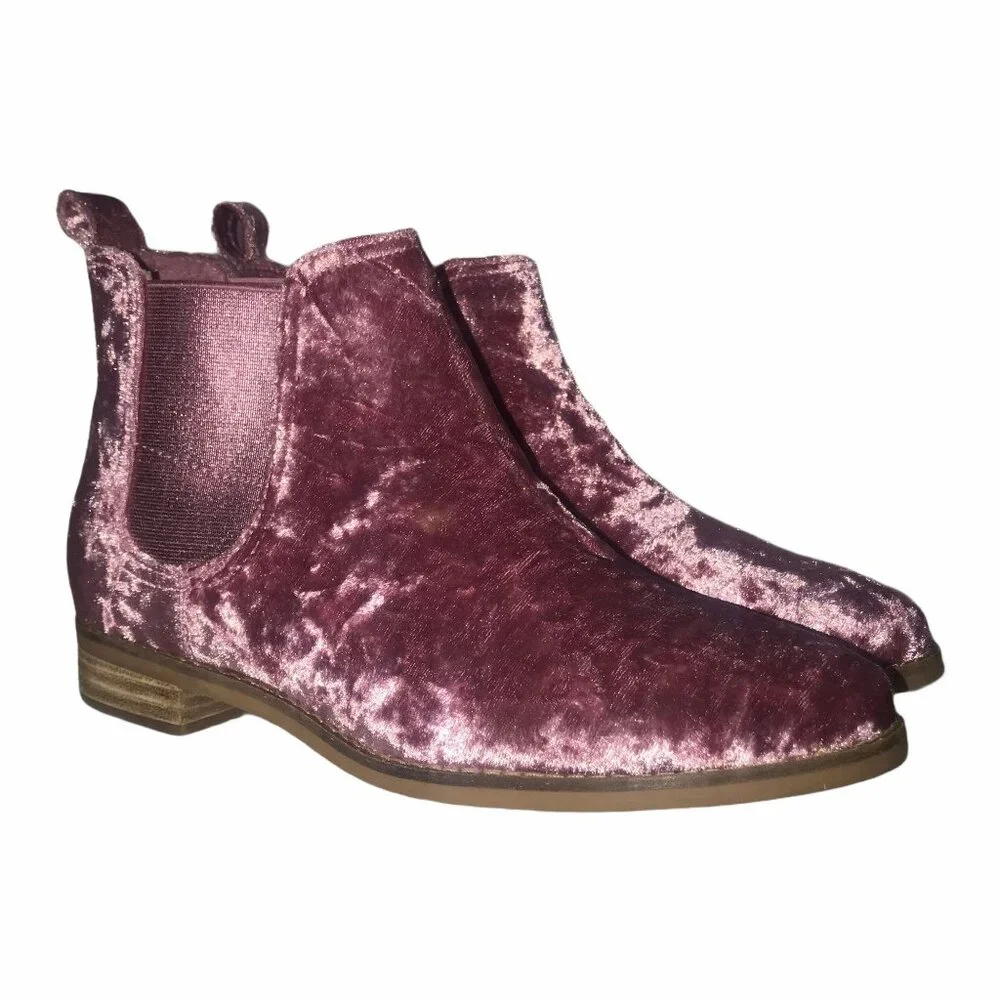 NWT Toms Ella Faded Rose Velvet Ankle Boots 6N Narrow Purple - Picture 1 of 11